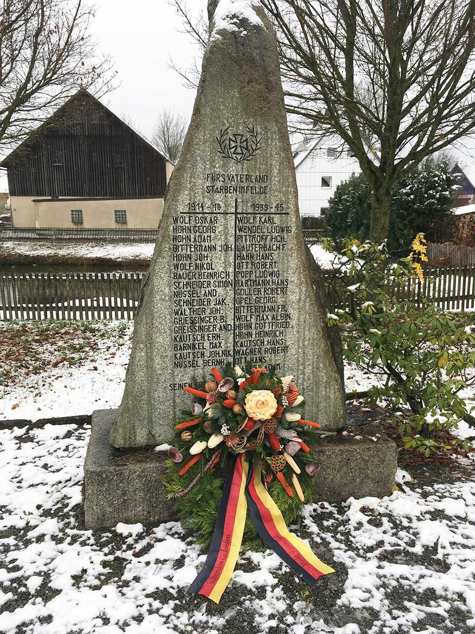 Gedenkfeier zum Volkstrauertag 2017 in Gundlitz