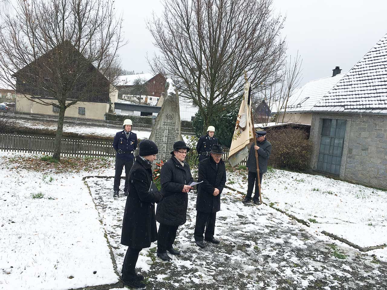 Gedenkfeier zum Volkstrauertag 2017 in Gundlitz